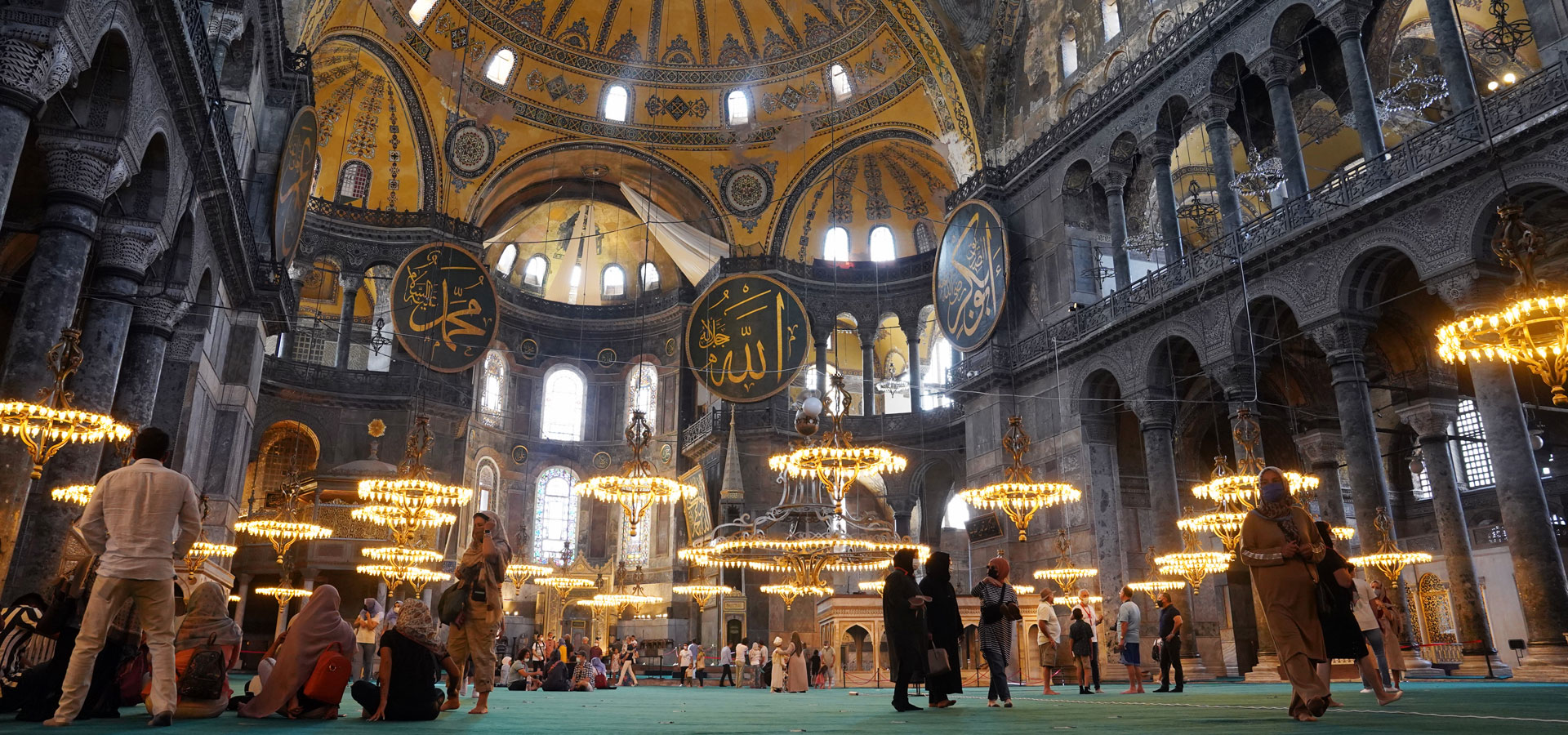Historical Places to See in Istanbul, Historical Places at Sultanahmet Square